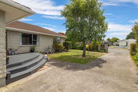 Photo of property in 5 Sophora Place, Parklands, Christchurch, 8083