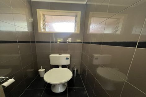 Photo of property in 25 Dallas Place, New Windsor, Auckland, 0600