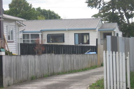 Photo of property in 11 Rimu Street, New Lynn, Auckland, 0600