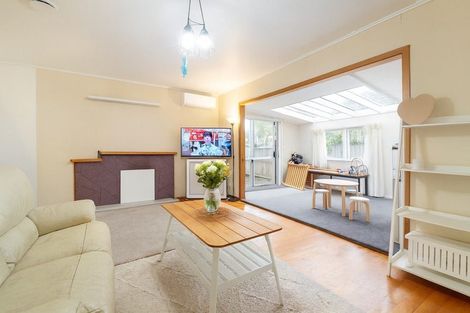 Photo of property in 522 Beach Road, Murrays Bay, Auckland, 0630