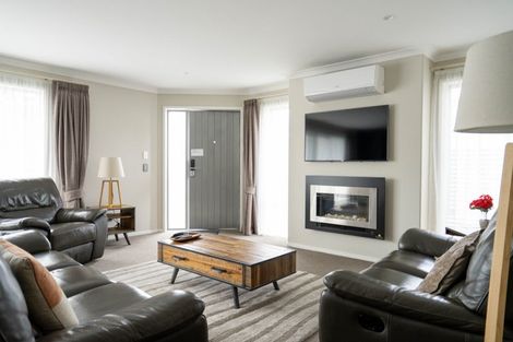 Photo of property in 1/143 Knighton Road, Hillcrest, Hamilton, 3216