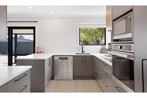 Photo of property in 5 Carbine Place, Sockburn, Christchurch, 8042