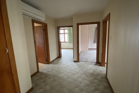 Photo of property in 90 Waikawa Road, Picton, 7220