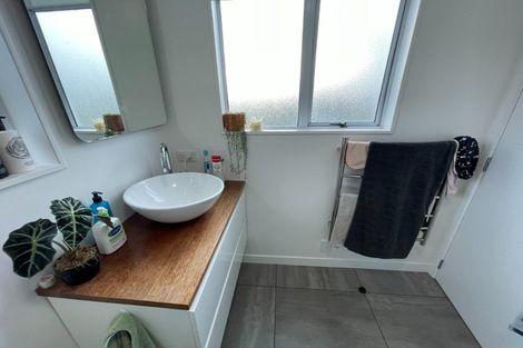 Photo of property in 13 Oaklands Grove, Clouston Park, Upper Hutt, 5018