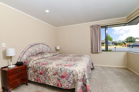 Photo of property in 26 Bouverie Crescent, Flagstaff, Hamilton, 3210