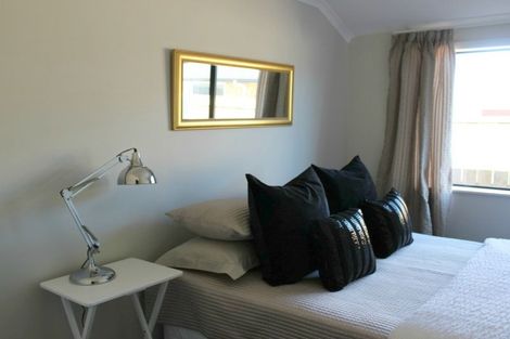 Photo of property in 14 Feist Street, Carterton, 5713