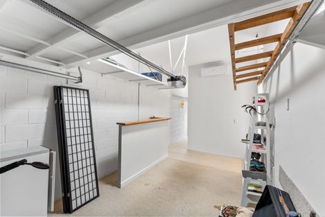 Photo of property in 25b Pehi Kupa Street, Waikanae, 5036