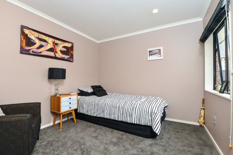 Photo of property in 14 Palm Grove Drive, Western Heights, Hamilton, 3200