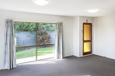 Photo of property in 1/11 Manor Place, Bryndwr, Christchurch, 8053