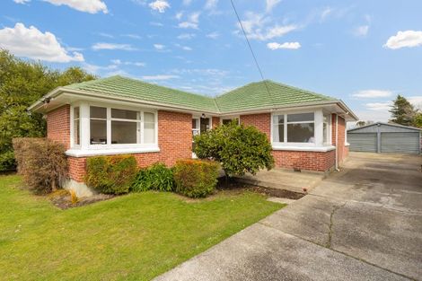 Photo of property in 16 Bethel Crescent, Bishopdale, Christchurch, 8053