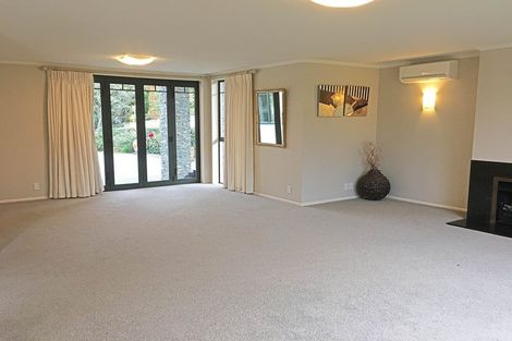 Photo of property in 11 Anaheim Boulevard, Shamrock Park, Auckland, 2016