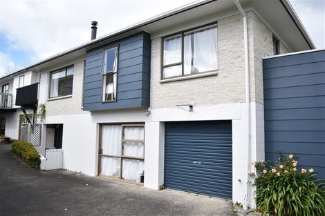 Photo of property in 2/27 Knightsbridge Drive, Forrest Hill, Auckland, 0620