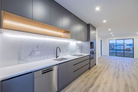 Photo of property in 30 Whakato Avenue, Kumeu, 0810