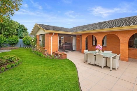 Photo of property in 152 Sawyers Arms Road, Northcote, Christchurch, 8052