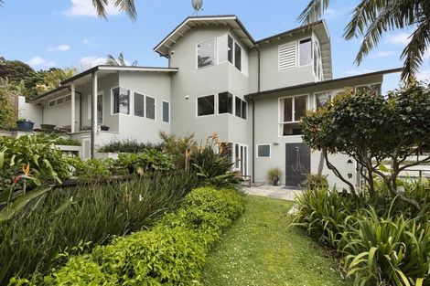 Photo of property in 100 Cornwallis Road, Cornwallis, Auckland, 0604