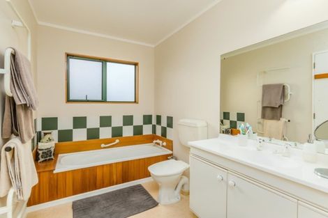 Photo of property in 2 Gundry Street, Rawene, Kaikohe, 0473
