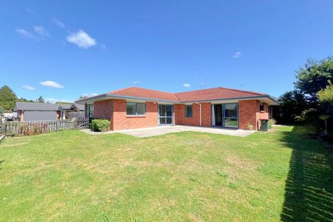 Photo of property in 29 Somerton Drive, Huntington, Hamilton, 3210