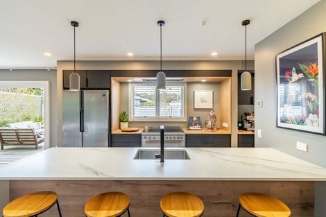 Photo of property in 10 Stipulate Place, Ascot Park, Porirua, 5024