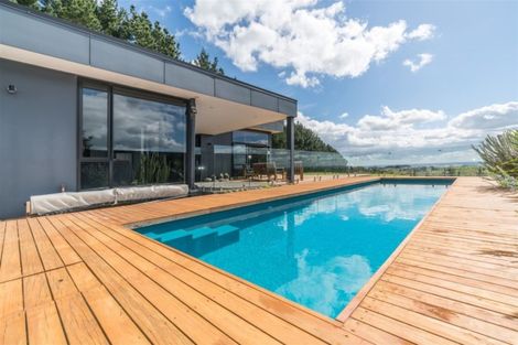 Photo of property in 69 County Heights Drive, Aokautere, Palmerston North, 4471