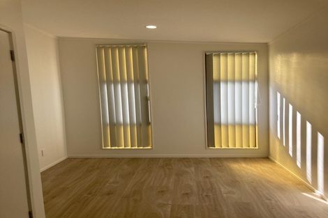 Photo of property in 10 Gulliver Place, Conifer Grove, Takanini, 2112