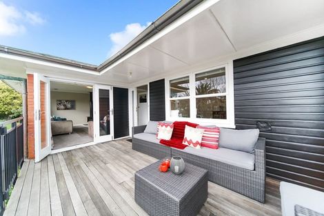 Photo of property in 18 The Anchorage, Sunnyhills, Auckland, 2010