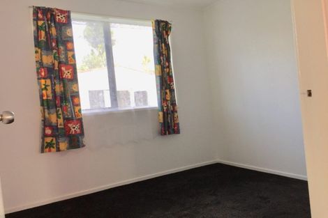 Photo of property in 10 Hamblyn Place, Ranui, Auckland, 0612