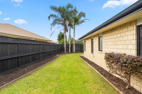 Photo of property in 22 Tuihana Drive, Papamoa Beach, Papamoa, 3118