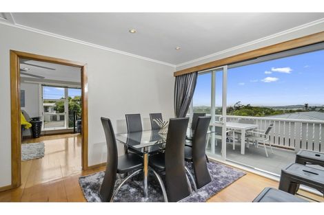 Photo of property in 11 Divich Avenue, Te Atatu South, Auckland, 0610