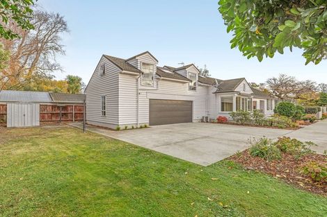 Photo of property in 112 Clyde Road, Ilam, Christchurch, 8041