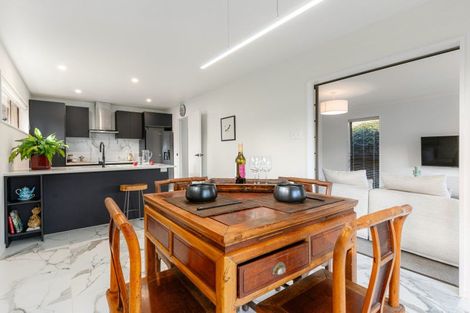 Photo of property in 3 Phoenix Avenue, Hokowhitu, Palmerston North, 4410