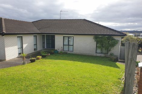 Photo of property in 12 Black Teal Close, Unsworth Heights, Auckland, 0632