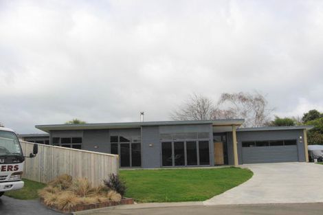 Photo of property in 6 Roseash Lane, Levin, 5510