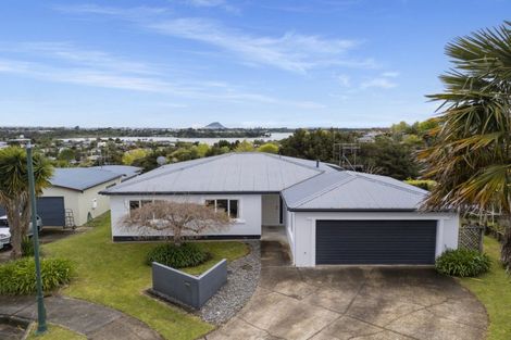 Photo of property in 22 Vanderbilt Place, Welcome Bay, Tauranga, 3112