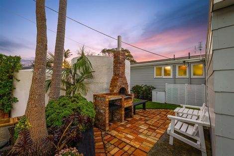 Photo of property in 9 Arthur Street, Riverhead, 0820