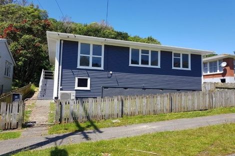 Photo of property in 38 Cardiff Crescent, Cannons Creek, Porirua, 5024