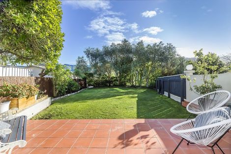 Photo of property in 11f Duncan Street, Tawa, Wellington, 5028