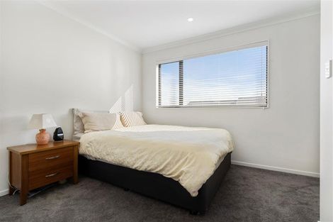 Photo of property in 10 Kiato Lane, Flat Bush, Auckland, 2019