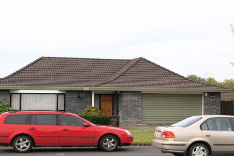 Photo of property in 254 Botany Road, Golflands, Auckland, 2013