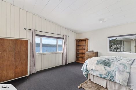 Photo of property in 185 Marine Parade, Seatoun, Wellington, 6022