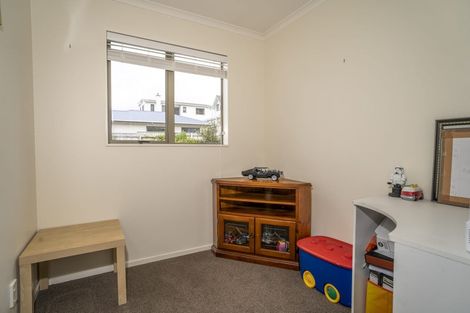 Photo of property in 29 Erlestoke Crescent, Churton Park, Wellington, 6037