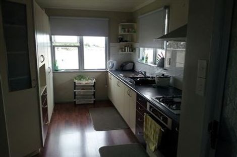 Photo of property in 7 Seaview Road, Glenfield, Auckland, 0629