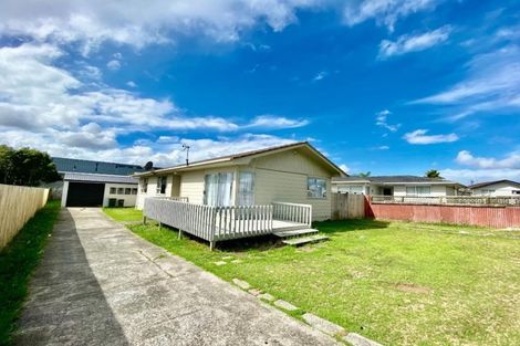 Photo of property in 76 Boundary Road, Clover Park, Auckland, 2019