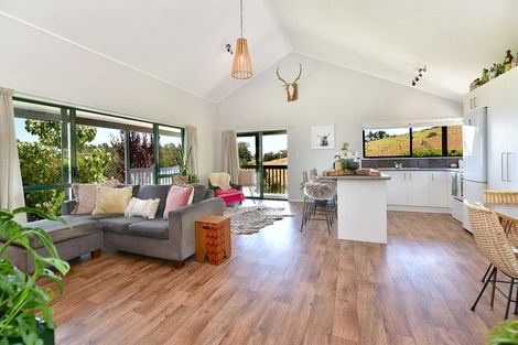 Photo of property in 2298 Kaipara Coast Highway, Makarau, Warkworth, 0984