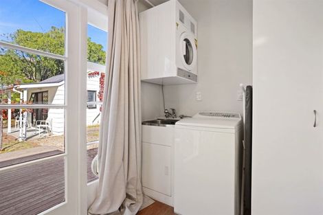 Photo of property in 37 Menzies Street, Sumner, Christchurch, 8081