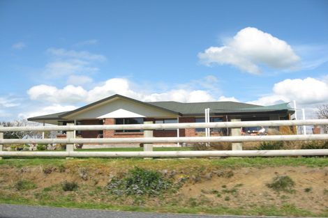 Photo of property in 17 Eva Road, Ridgewood, New Plymouth, 4371