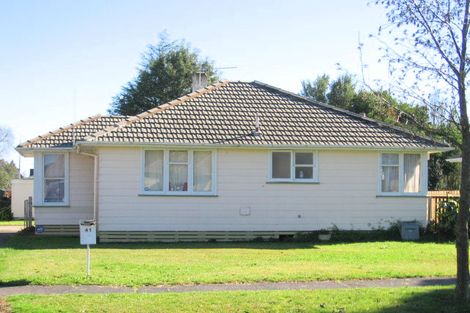 Photo of property in 41 Croall Crescent, St Andrews, Hamilton, 3200