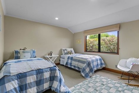 Photo of property in 28 Kurupae Road, Hilltop, Taupo, 3330