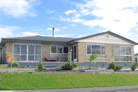 Photo of property in 5 Piccadilly Circus, Snells Beach, 0920