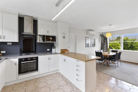 Photo of property in 1 Clematis Grove, Maungaraki, Lower Hutt, 5010