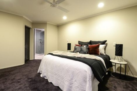 Photo of property in 5 Drumfearn Place, Rototuna, Hamilton, 3210